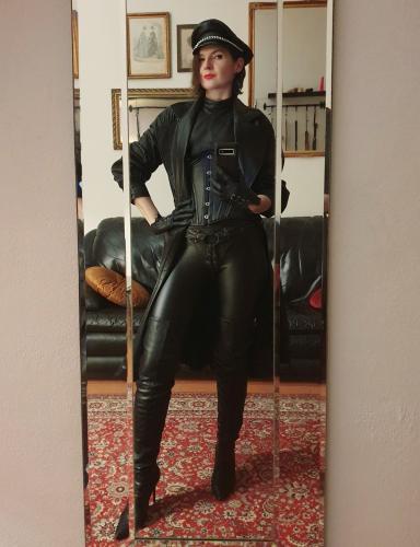 2022-11-06-18.18.37-1rev